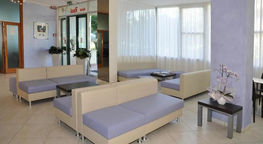 Hotel Real