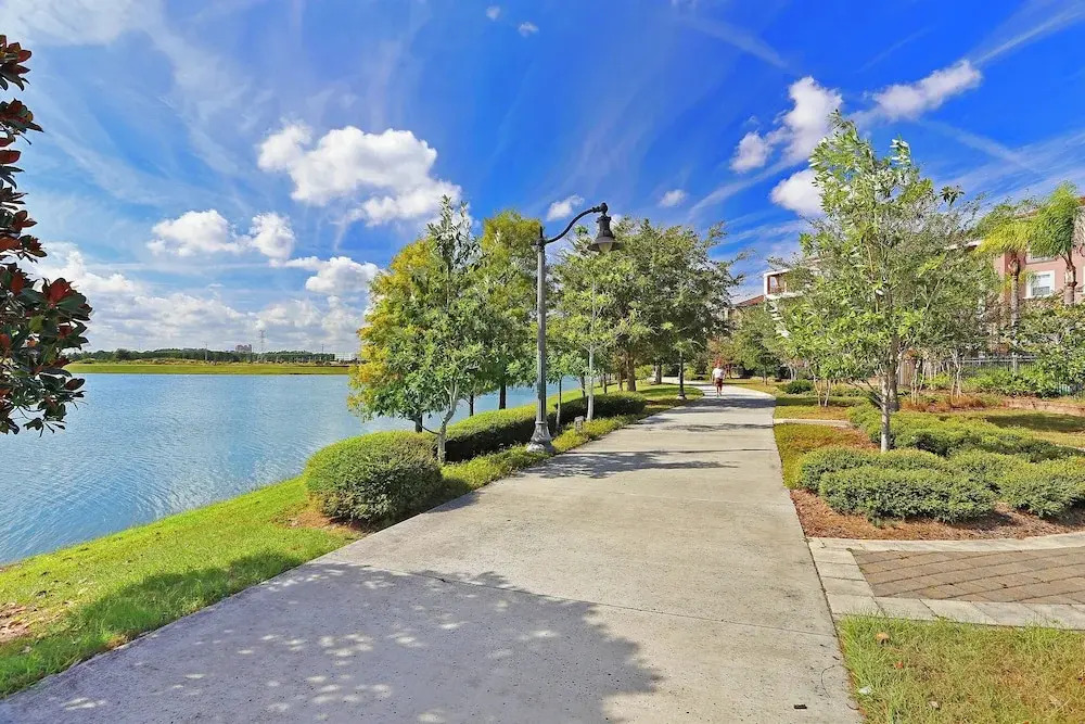 New Modern Vista Cay Reserve Condo - 6007