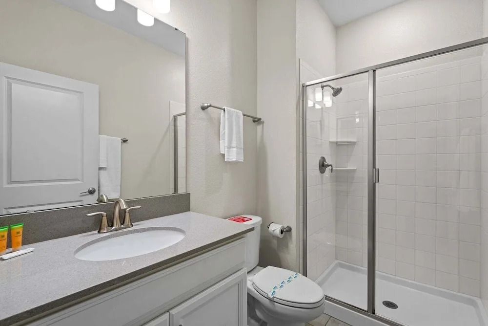 Chic Resort Getaway 15 Min to Disney