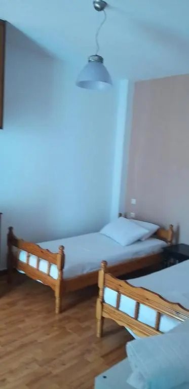 3 bedrooms house