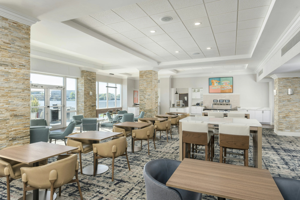 Homewood Suites Miami Airport/Blue Lagoon