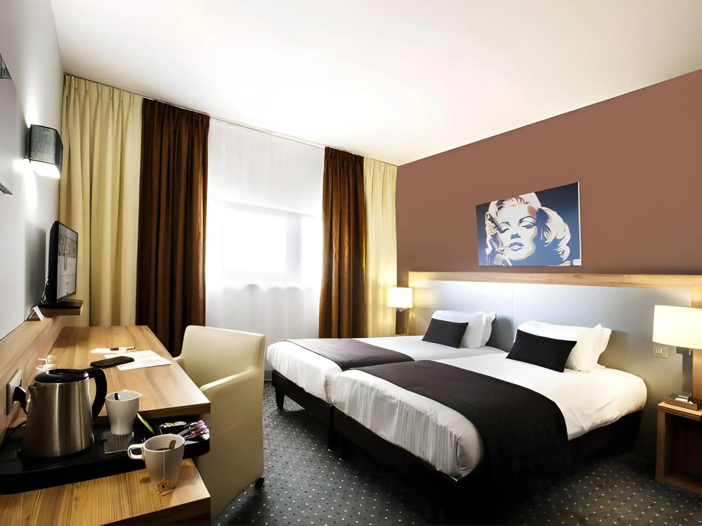 Beachfront Hotel
