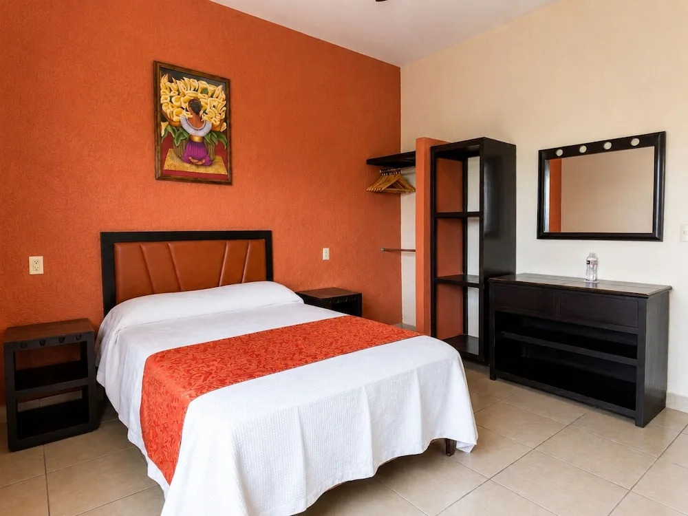 Hotel Valle del Huajucar