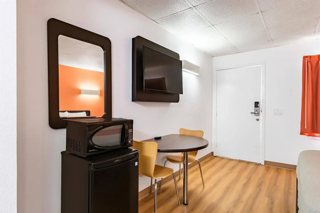 Motel 6-Walterboro, SC
