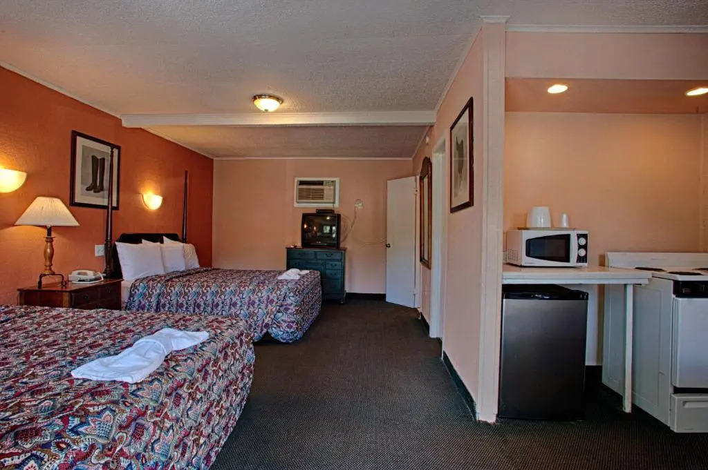 Economy Motel Inn and Suites Somers Point