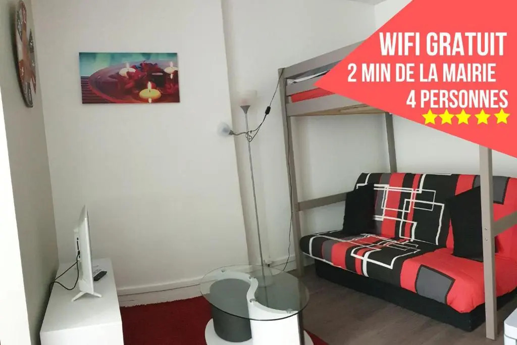 Chambres Poitiers Centre Ville - Salle de Bain, Réfrigérateur, TV et machine à café privatifs - Cuisine commune - Terrasse - Hôtel de ville à 200m