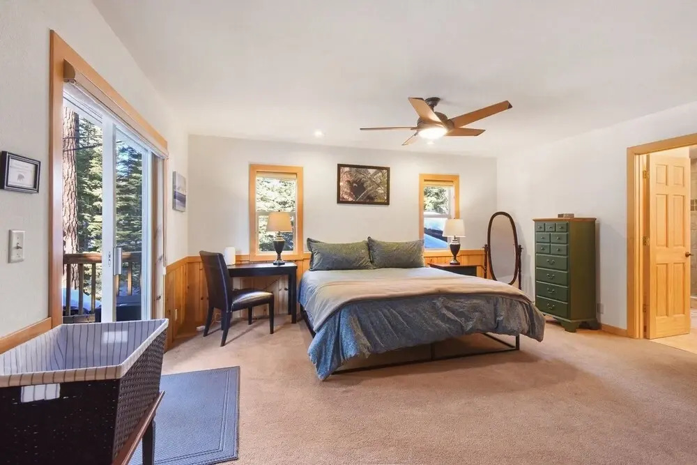 Cottonwood Place Vacation Home by RedAwning
