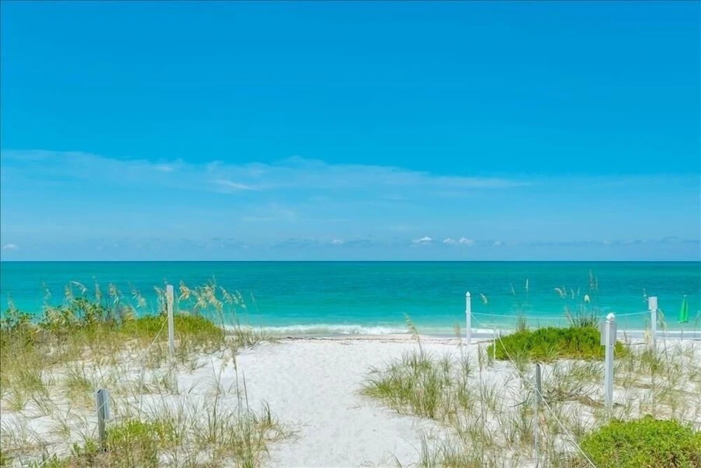 Sea Oats 222 2 Bedroom Condo by RedAwning