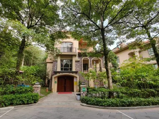 Splendid Xiangjiang Hot Spring Villa