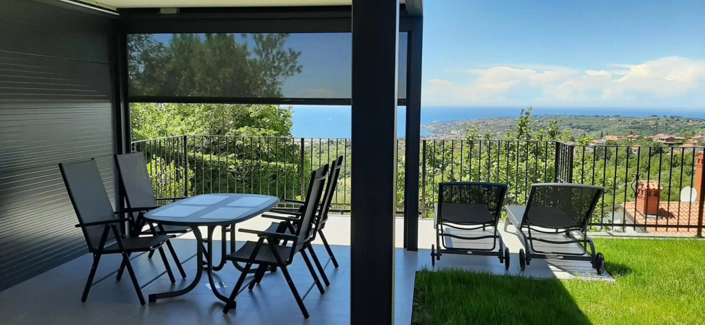 Seaview APARTMENTS HOJA