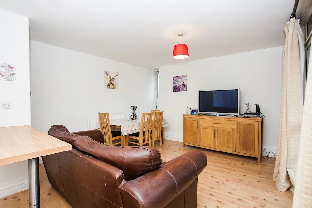 Fantastically Located 1 Bed Near Waterloo Station