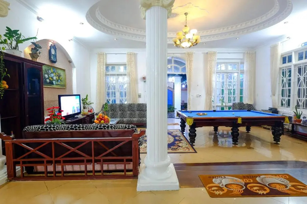 Ruby Villa F1