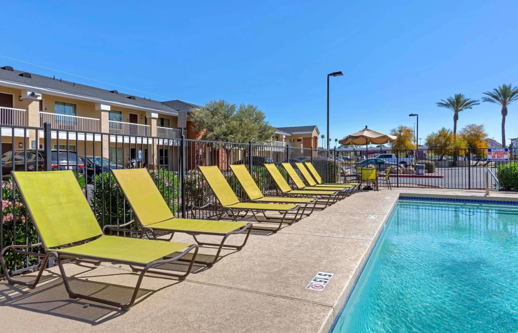 Extended Stay America Select Suites - Phoenix - Airport - E Oak St