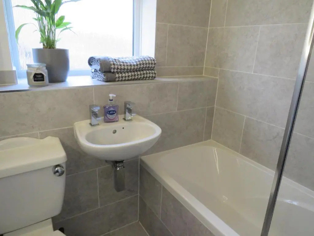 Remarkable and Perfect 3 Bed House in Nottingham