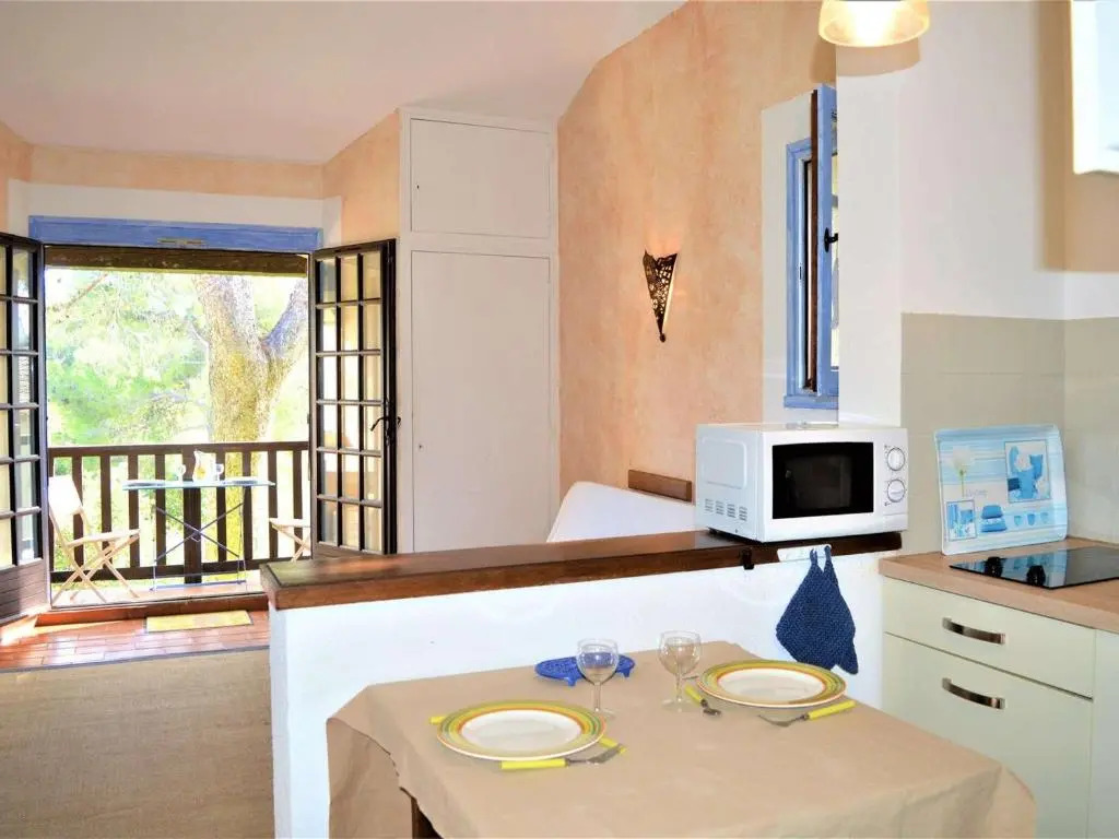 Appartement La Croix-Valmer, 1 pièce, 4 personnes - FR-1-226B-59