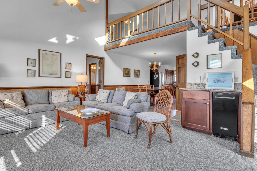 Wahoo by Oak Island Accommodations