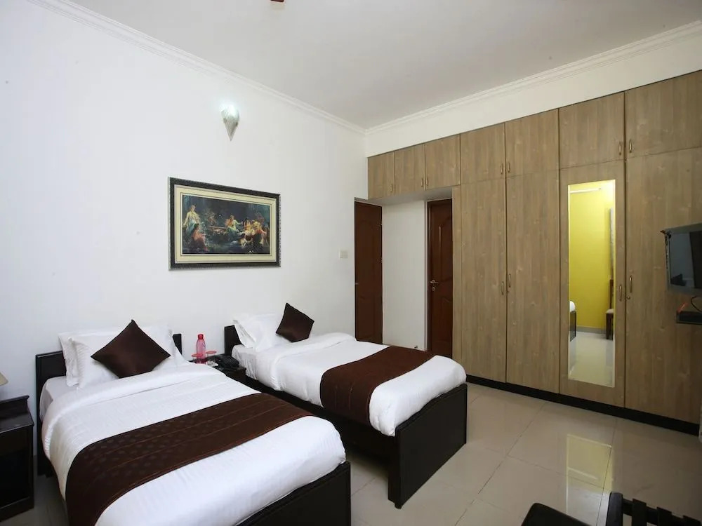 OYO 10120 Felicity INN Guindy