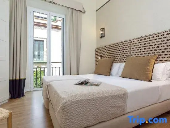 Spacious and light 2 bd apartment in the Arenal neighborhood. Zaragoza II