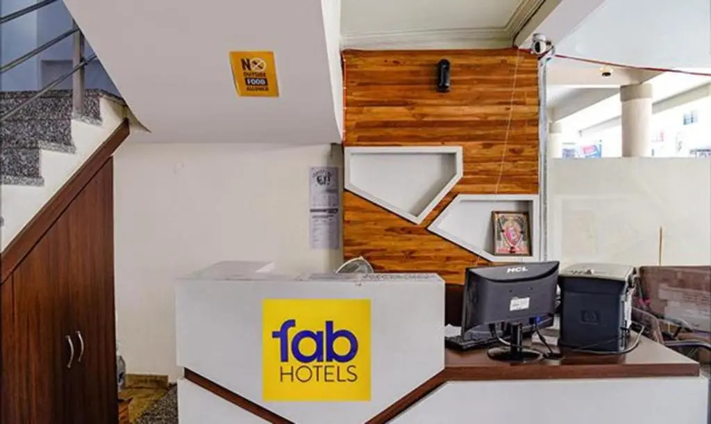 FabHotel Surbhi