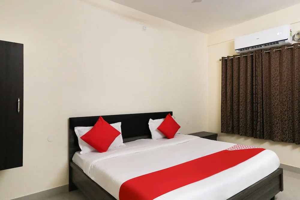 Oyo 43835 Imperial Stays