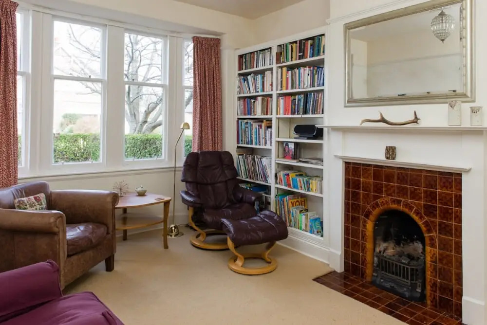 Luxury Escape with Garden and Parking