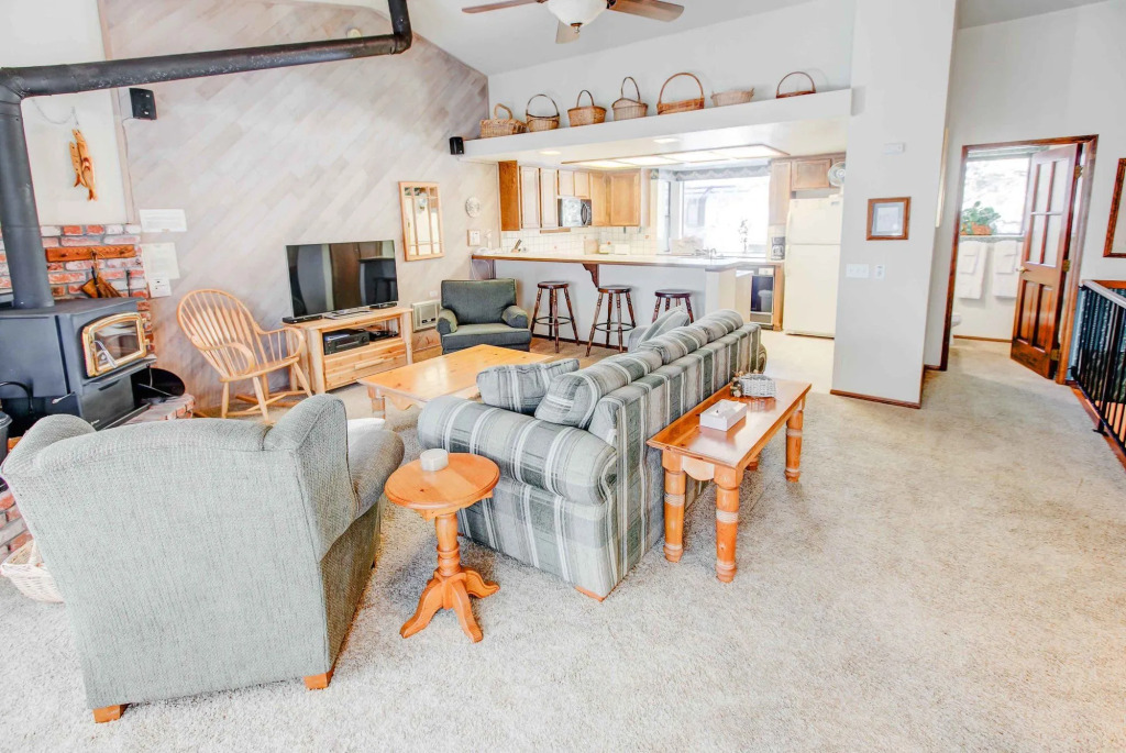 Forest Creek 11 - Two Bedroom Condo
