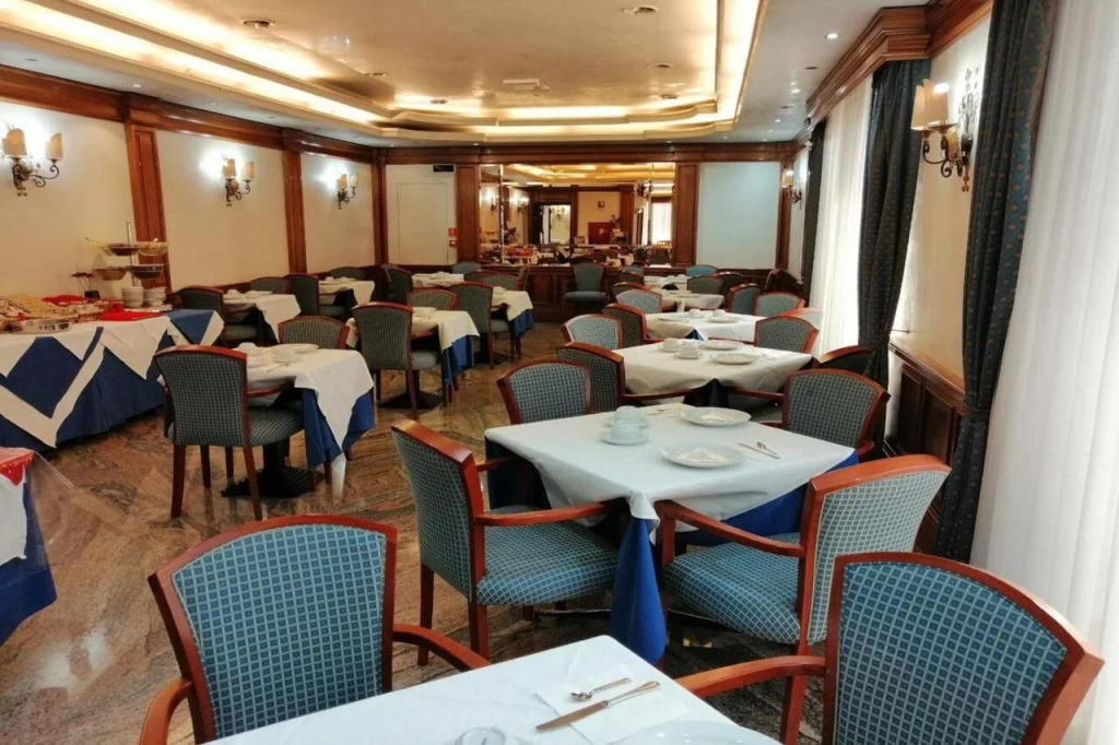 Hotel Mondial