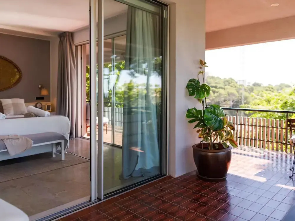 Luxurious Villa La Paz: Beach, Port Aventura Golf