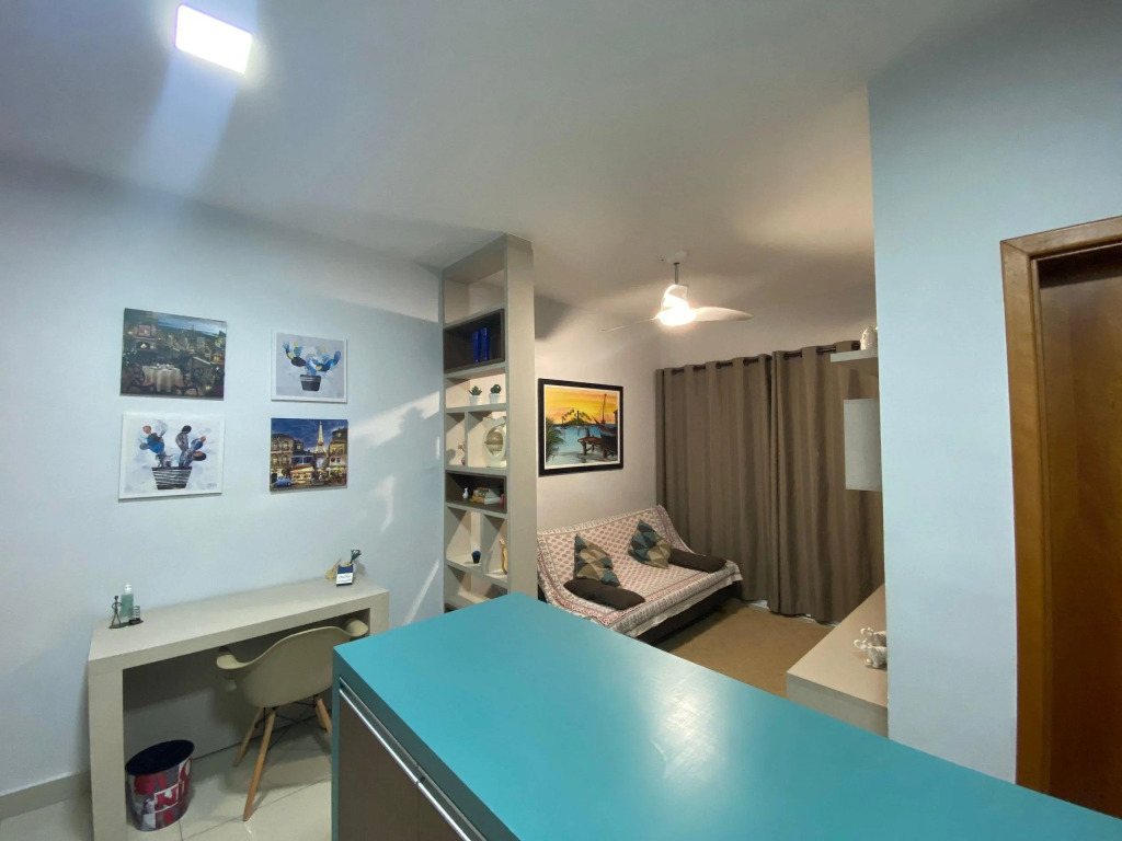 Apartamento com piscina e academia