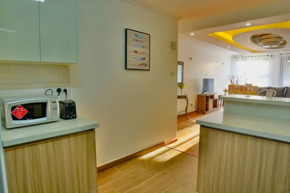 Edmor Residences - Riverside