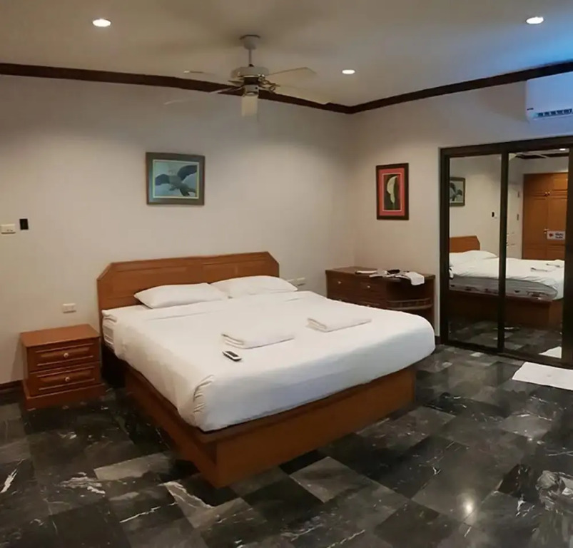Baan Troy