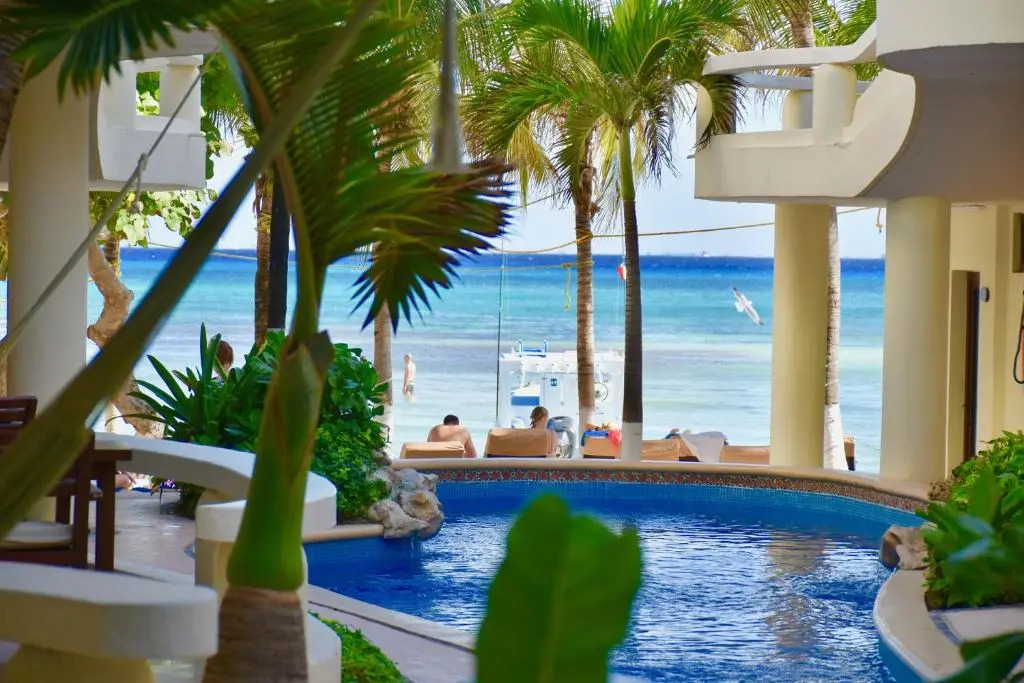 Playa Palms Beach Hotel