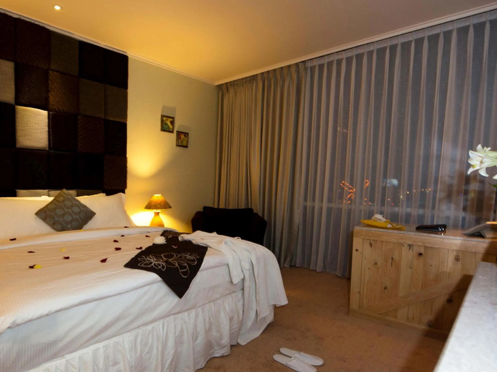 Chara Hotel