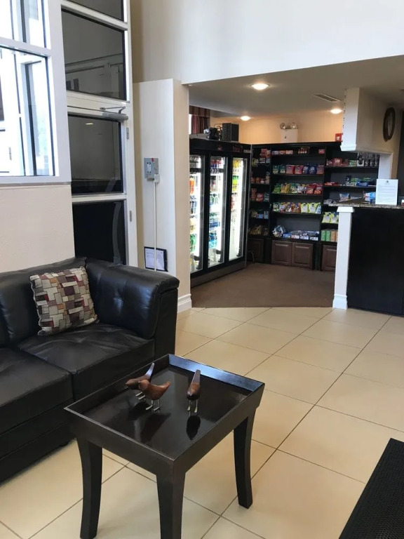 La Quinta Inn & Suites JFK Airport