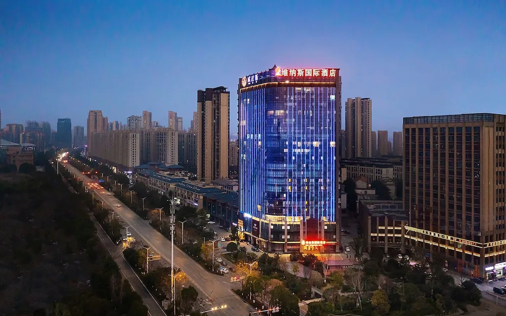 Venus International Hotel