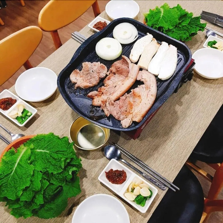 Sanbangsan Hot Spring Pension