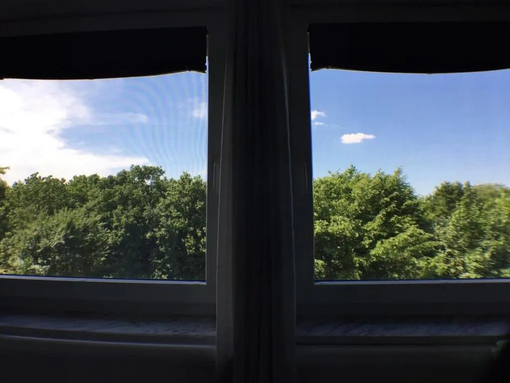 Großes helles Zimmer + eigenes Bad