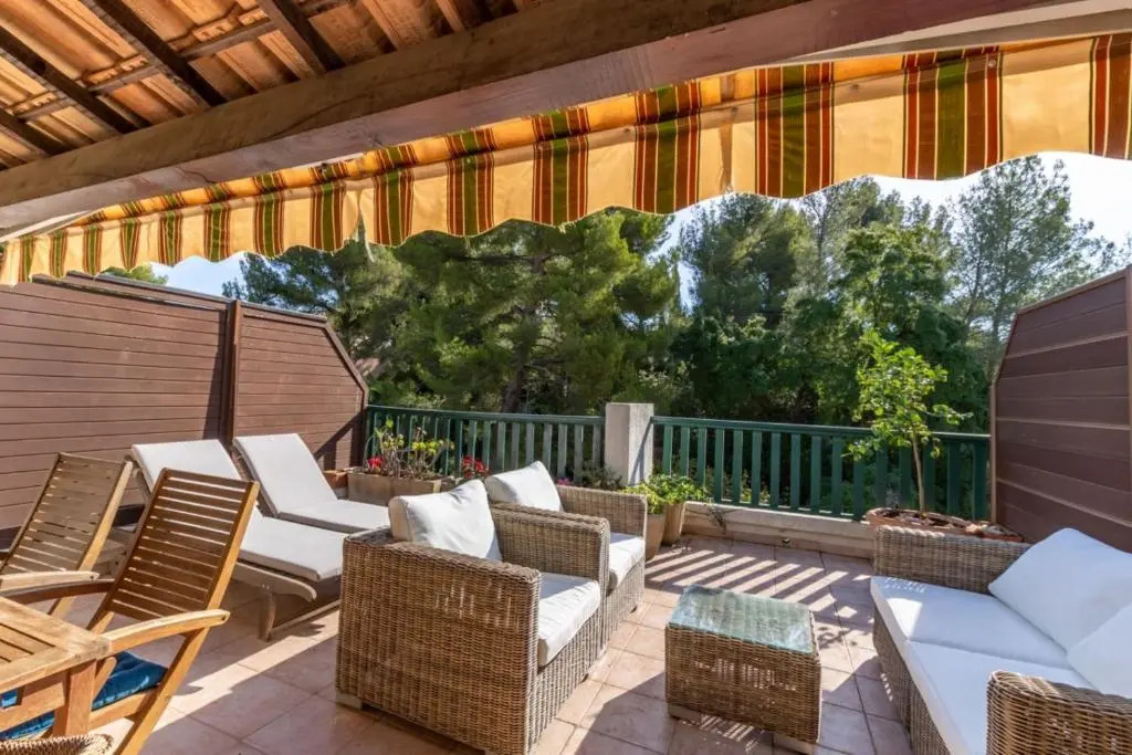 Nice Apt For 4 With Terrace And Pool