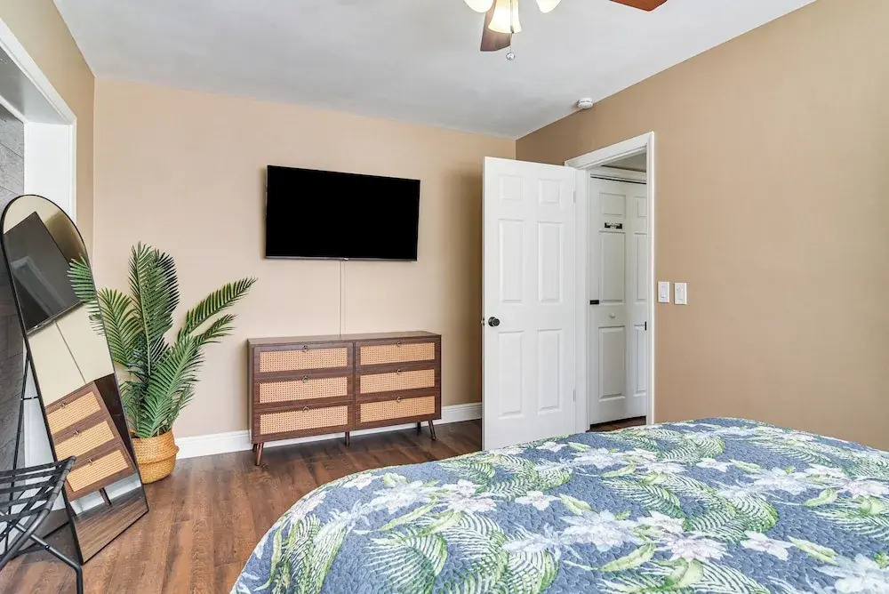4 Mi to Indian Rocks Beach: Home w/ Backyard Oasis