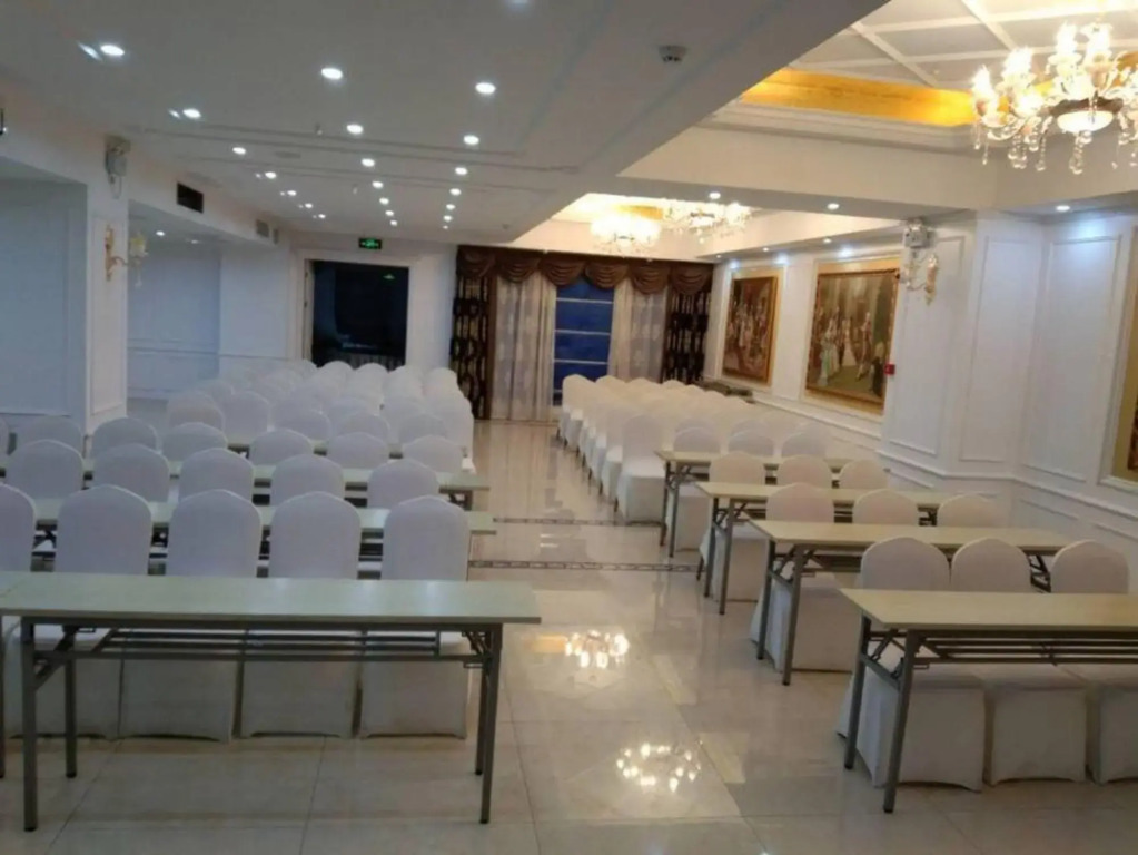 Viena International Hotel (Cangzhou Qingnian East Road)