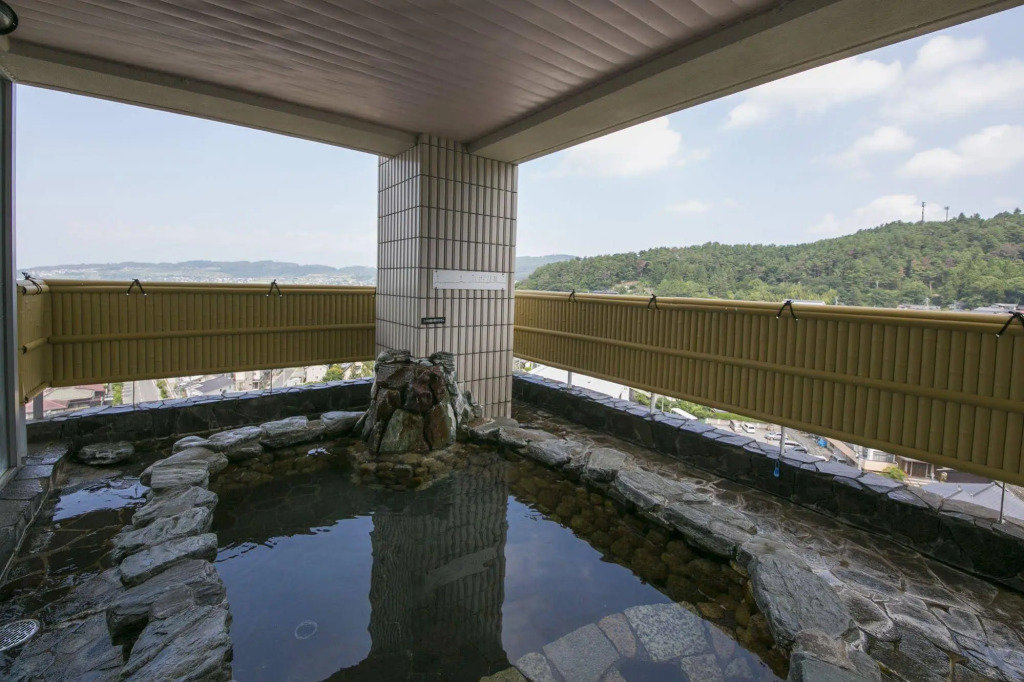 onsen hotel OMOTO