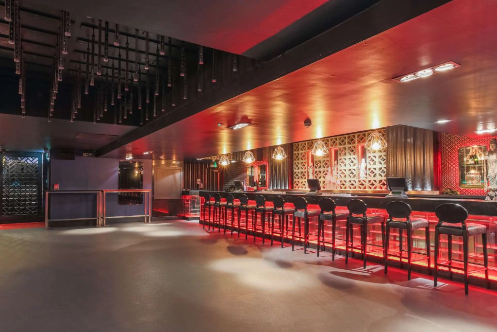 Le Monde Hotel