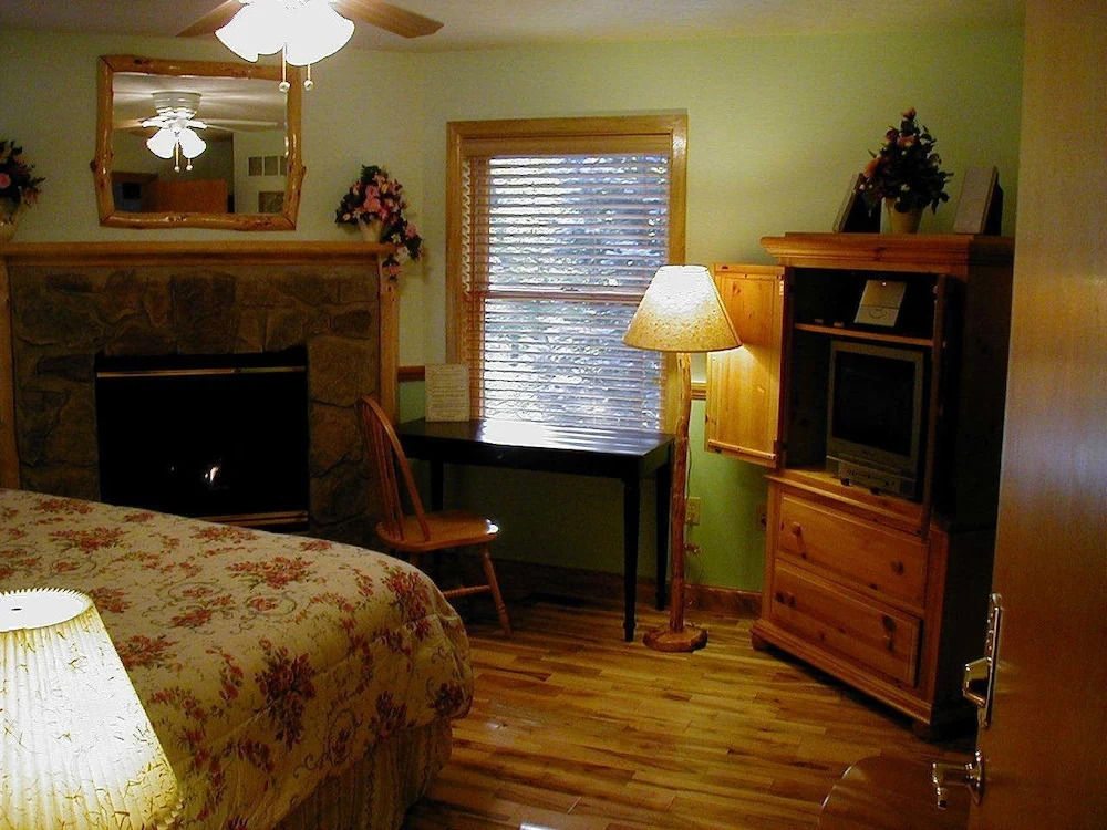 Inn At Hickory Run