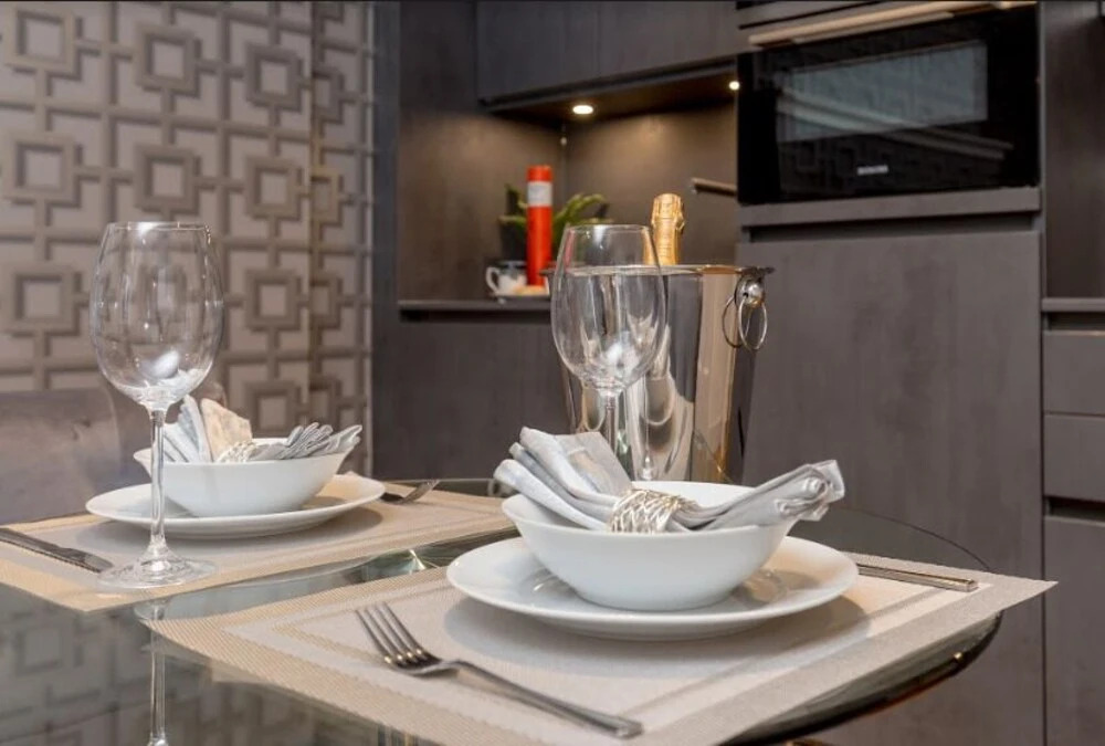 Chic and Sophisticated Apartment in the West End, Edinburgh