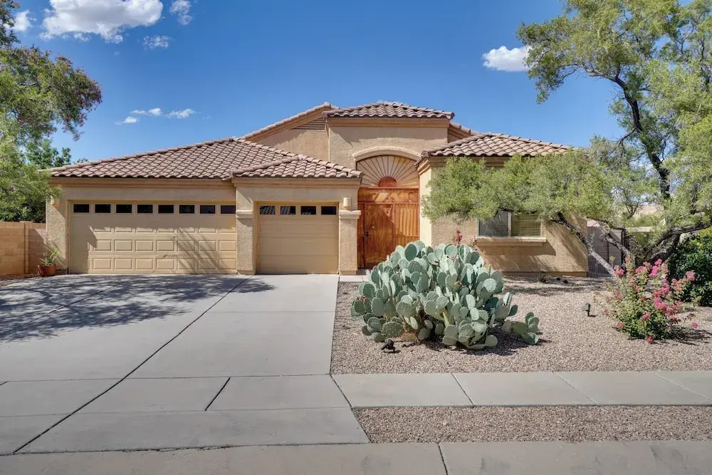 14 Mi to Dtwn: Tucson Escape w/ Patio!