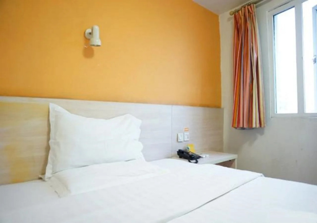 7 Days Inn Nanchang Pedestrian Street Wanshougong Subway Station Branch