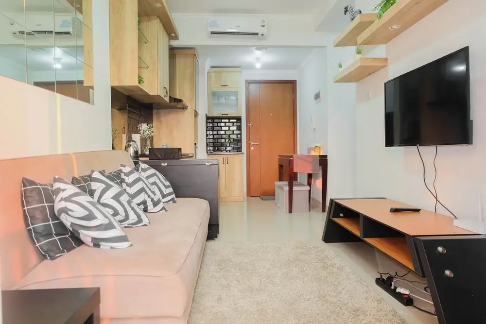 Homey Rustic 2Br Apartment At Signature Park Grande