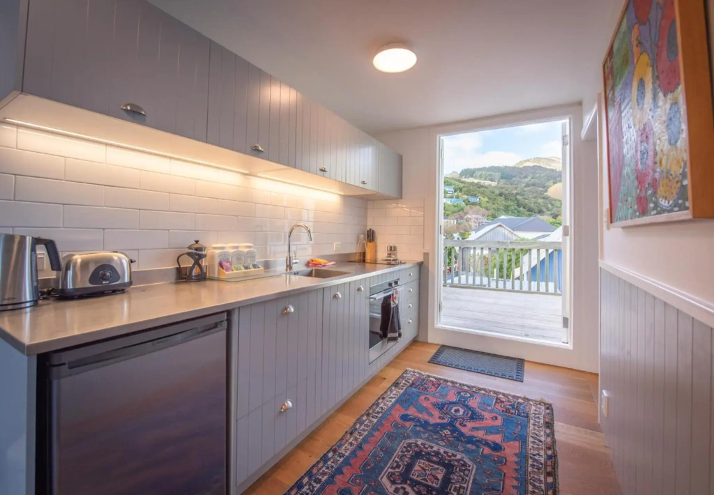 Akaroa Waterfront Apartment