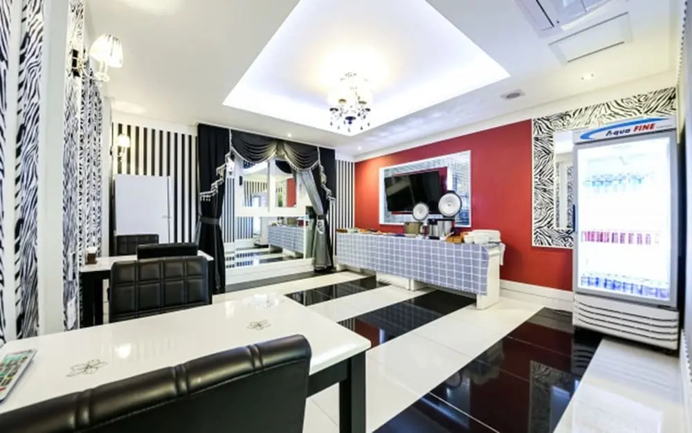 Gentleman Hotel