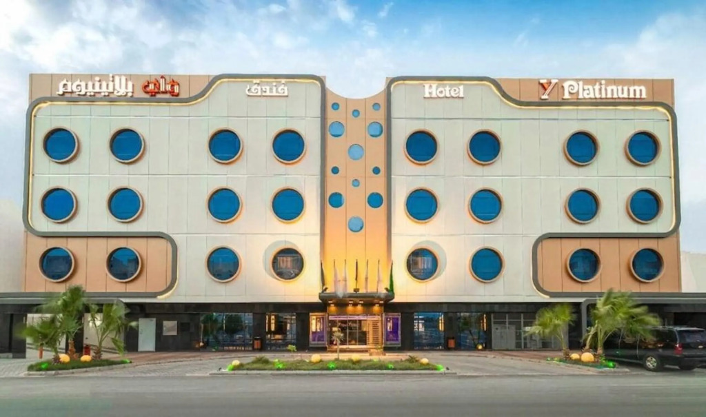 Platinum Hotel